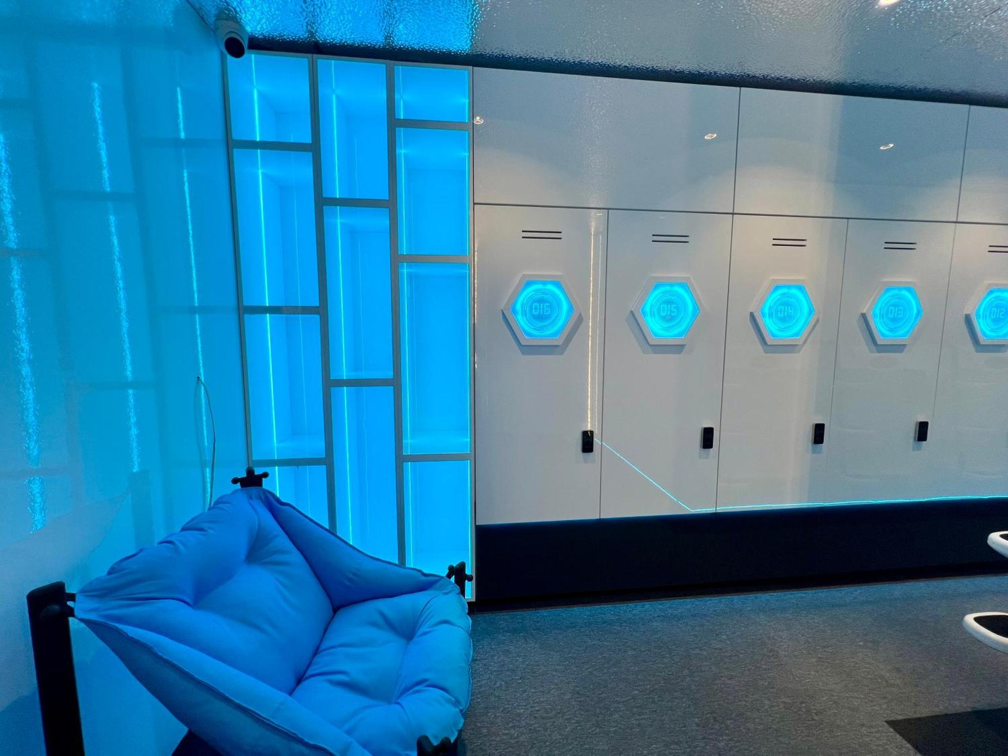 Galaxy Inn Luxury Hostel In Center 耶烈万 外观 照片