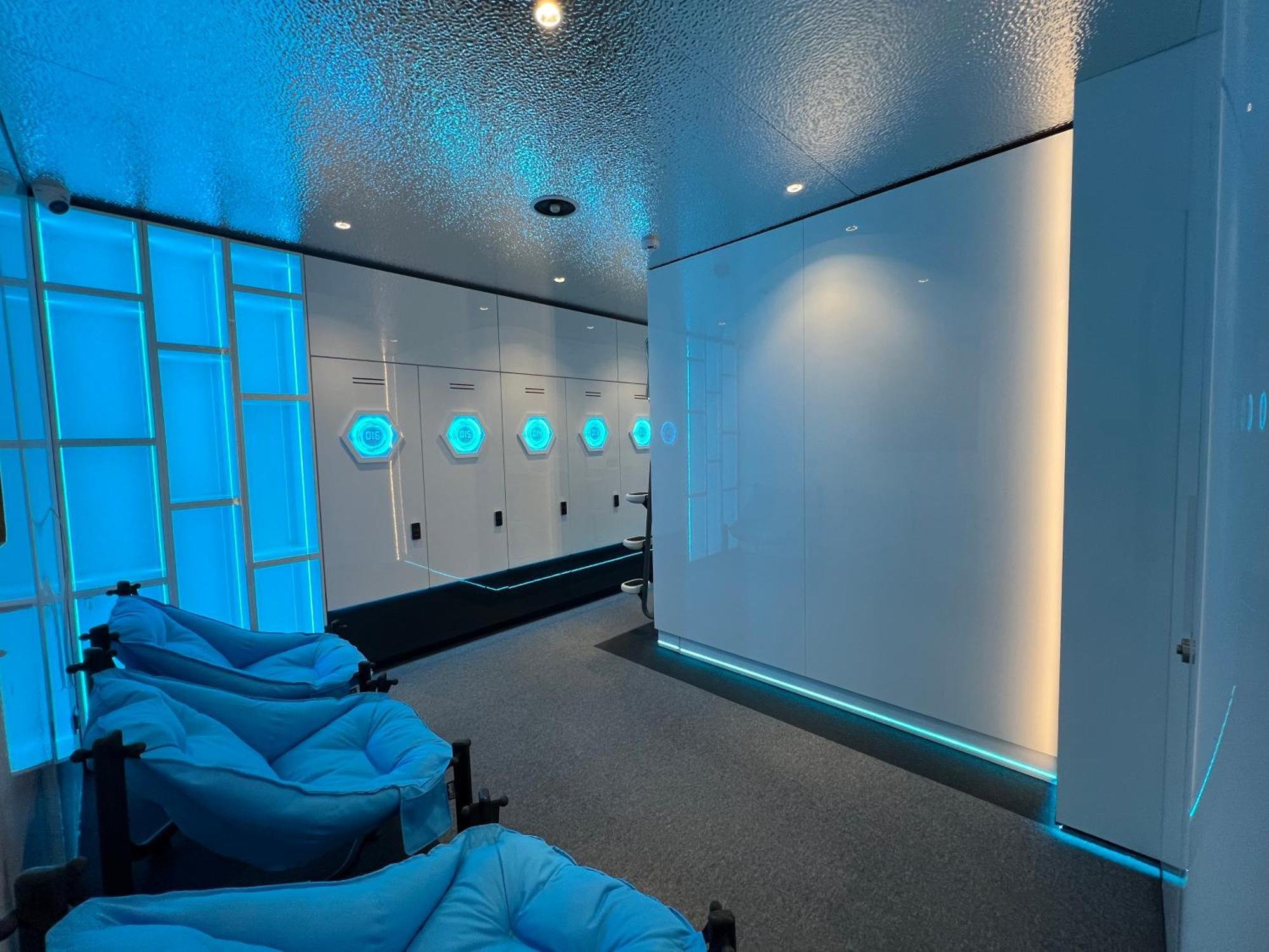Galaxy Inn Luxury Hostel In Center 耶烈万 外观 照片